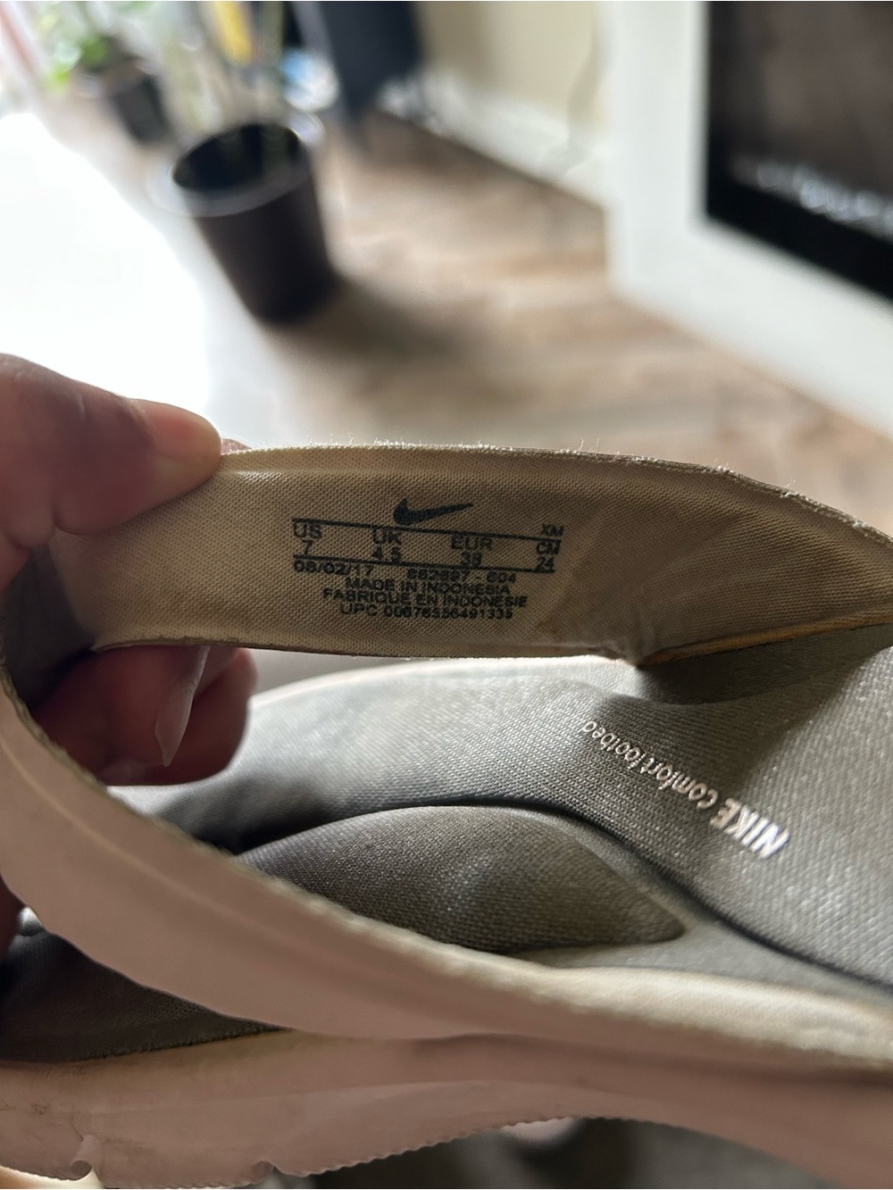 Nike Women's Beige and Gray Cushioned Thong Sandals - Picture 2 of 3